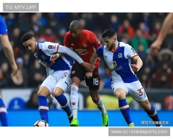 足球星期三英联杯精彩对决 争夺四强席位看点多多