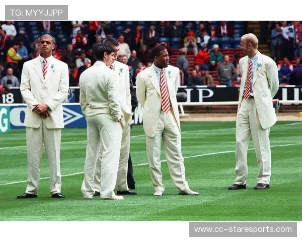 顶级足球球星的生活足迹与职业轨迹全记录揭秘